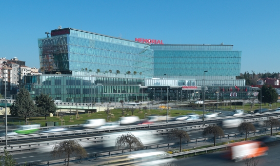 LEED Platinum Sertifikalı Memorial Bahçelievler Hastanesi LEED Platinum Sertifikalı Memorial Bahçelievler Hastanesi